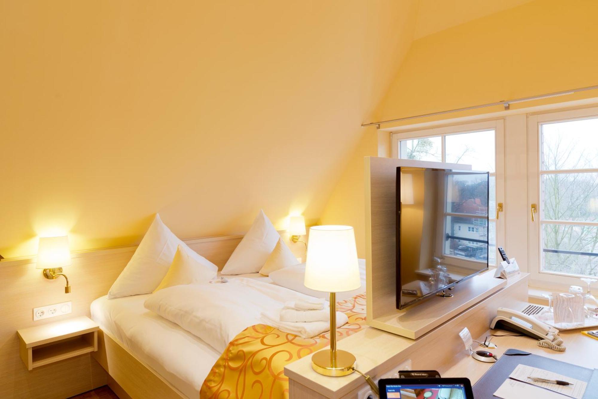 Hotel Villa Monte Vino Потсдам Екстер'єр фото