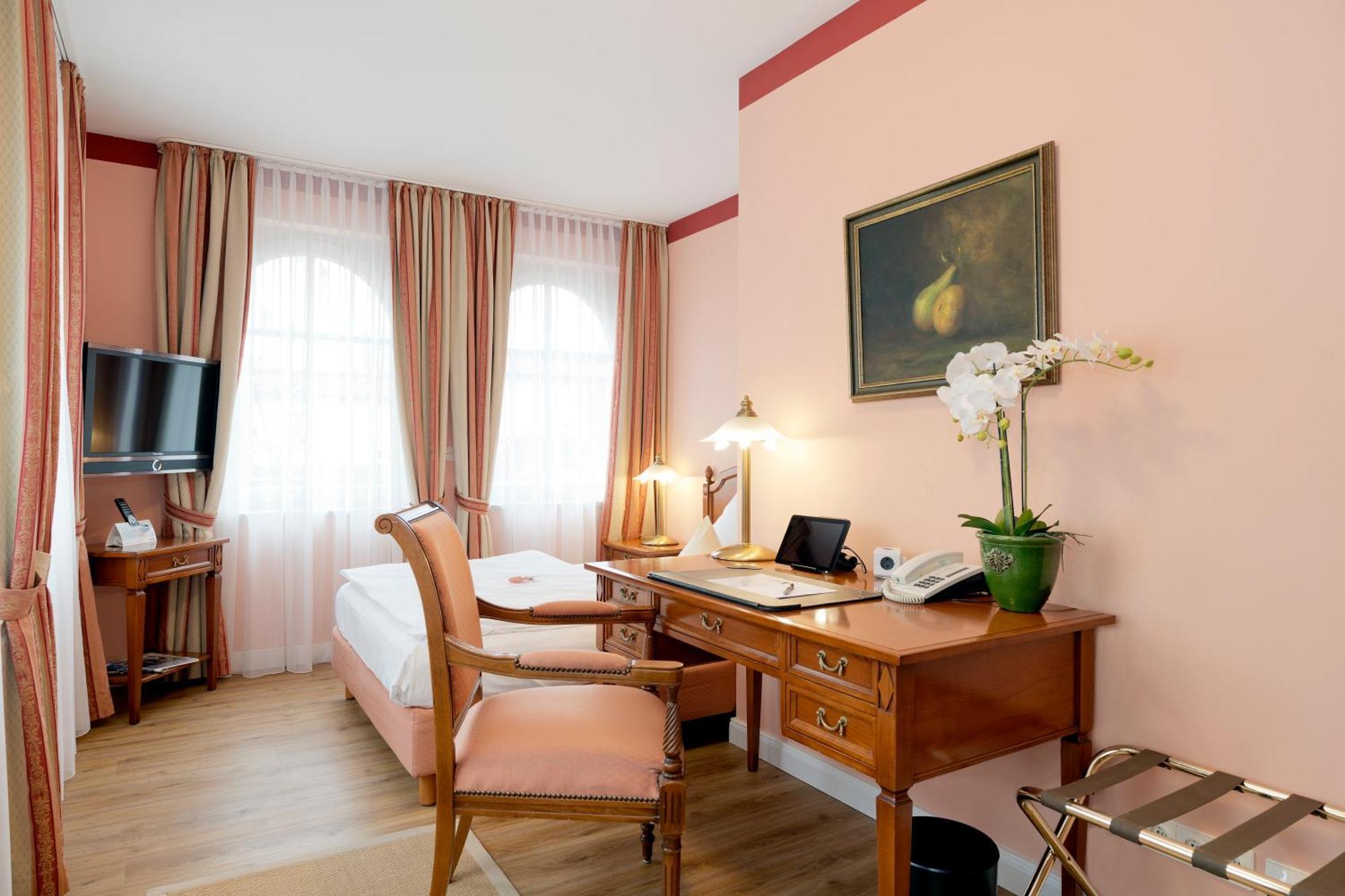 Hotel Villa Monte Vino Потсдам Екстер'єр фото
