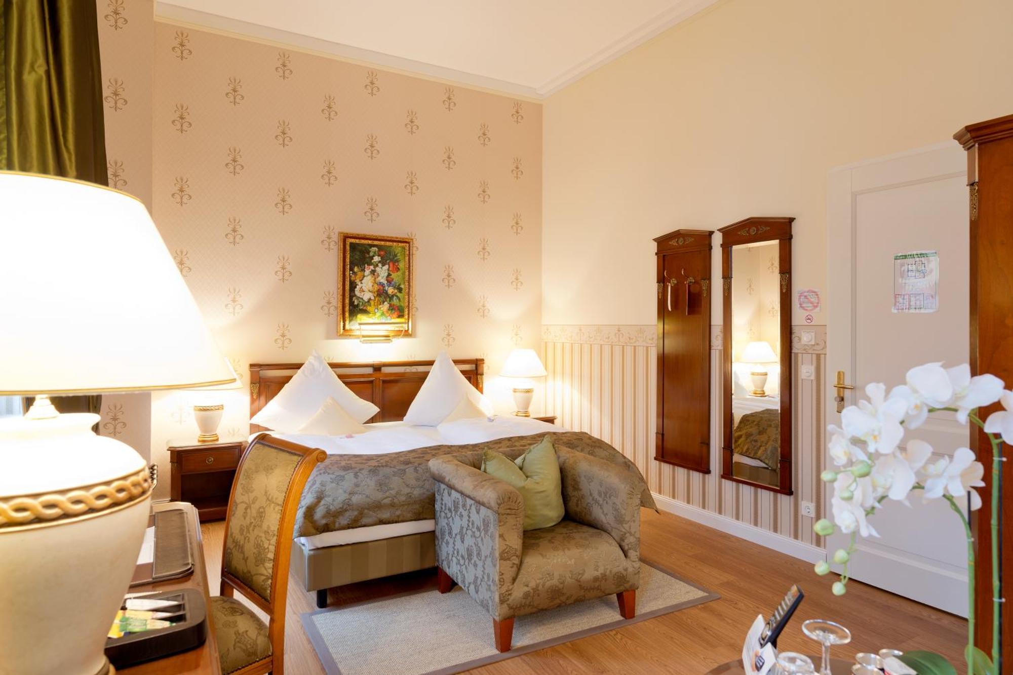 Hotel Villa Monte Vino Потсдам Екстер'єр фото
