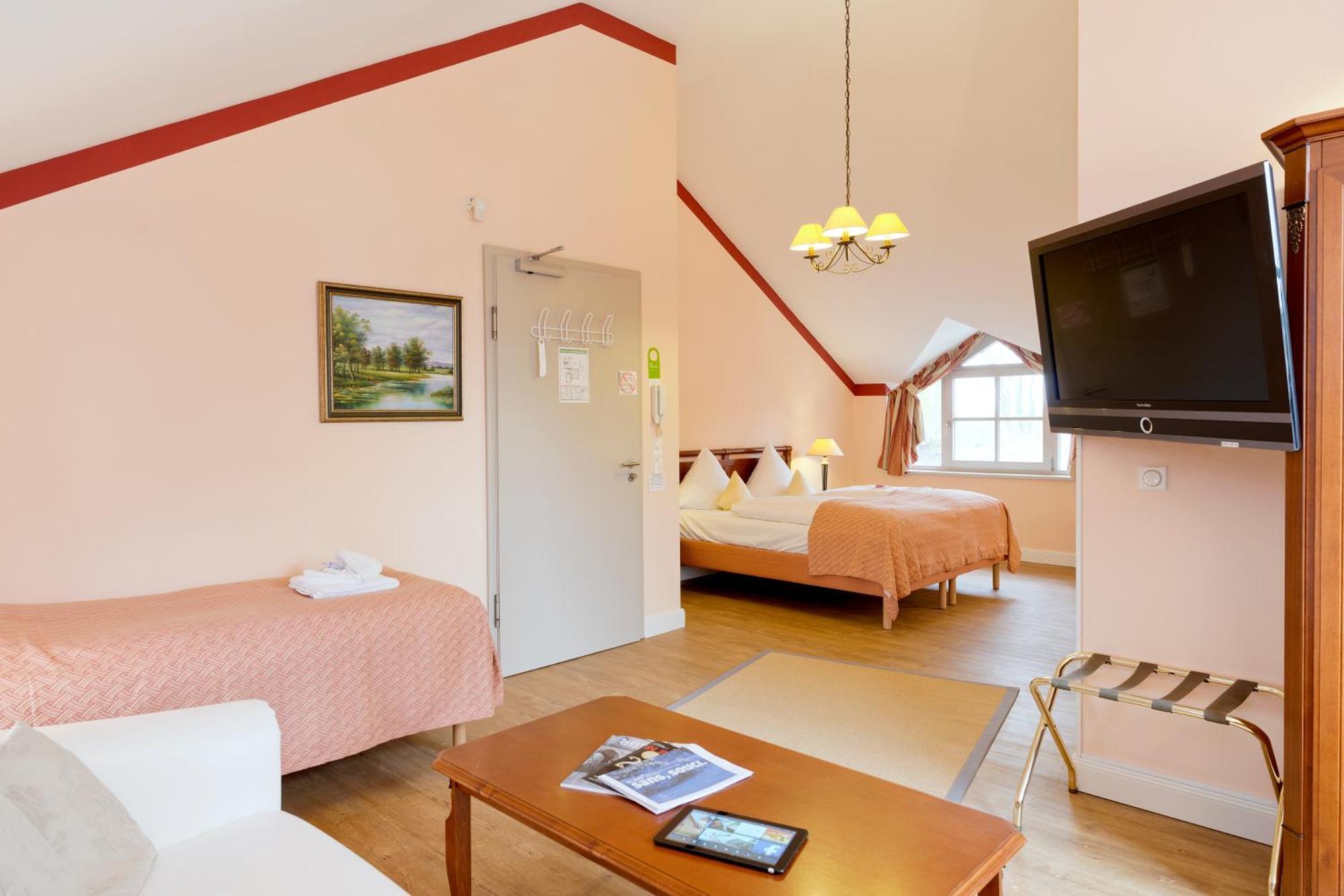 Hotel Villa Monte Vino Потсдам Екстер'єр фото